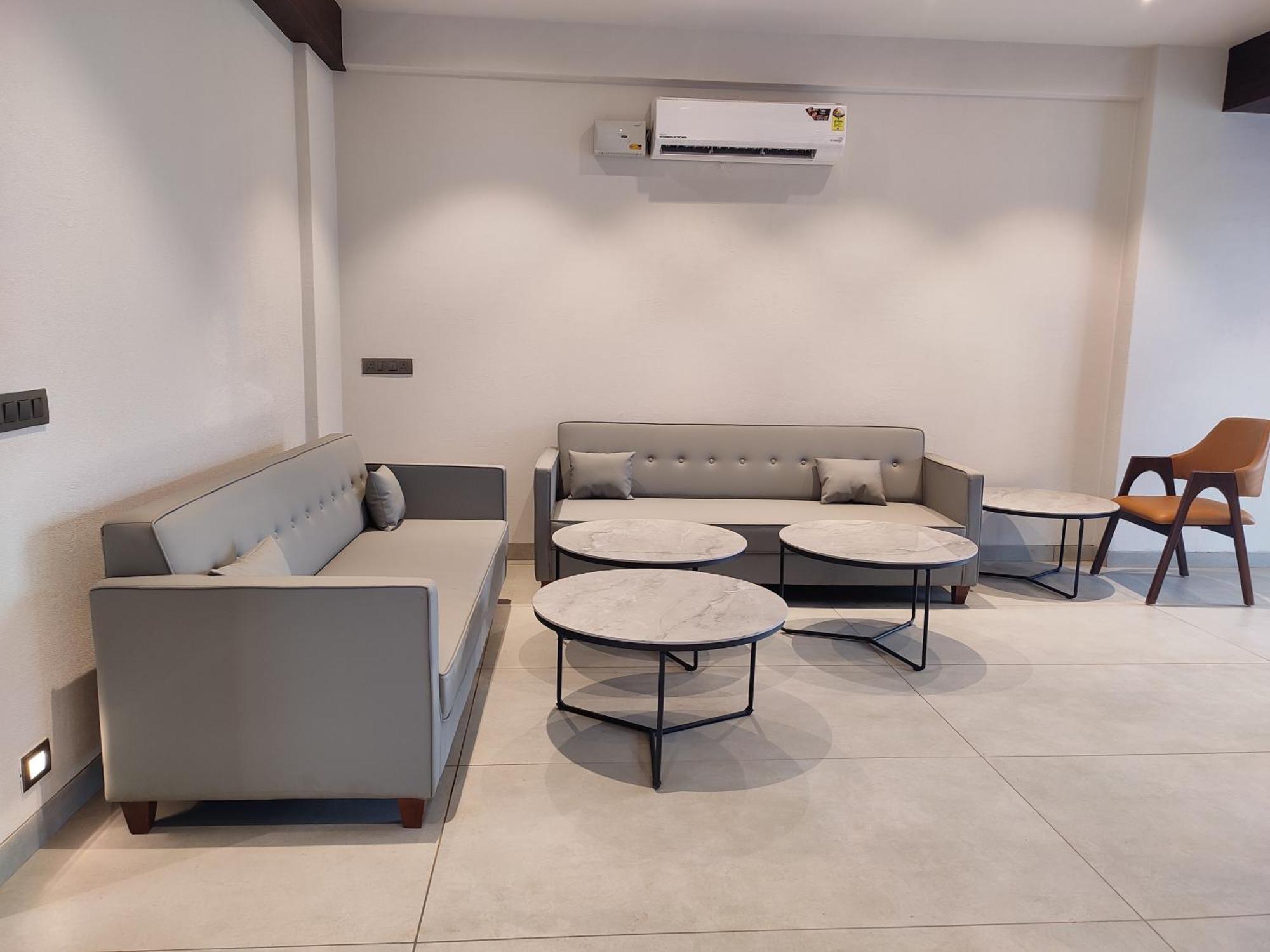 Manas Lifestyle Villas, Igatpuri Rum bild